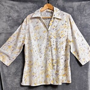 Alfred Dunner Yellow and Gray Button Down Shirt